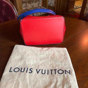 New Louis Vuitton Neonoe MM  Bucket Purse